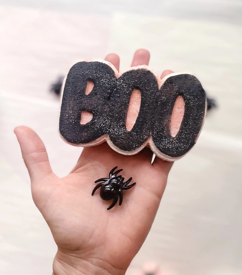 Boo Bath Bomb with Spider Inside! (Toy!)